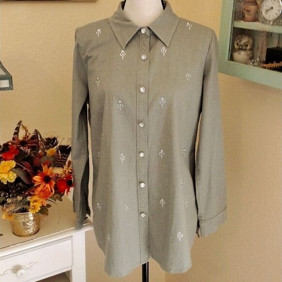 Quacker Factory Sage Embellished Button-Up Top - Picture 1 of 12
